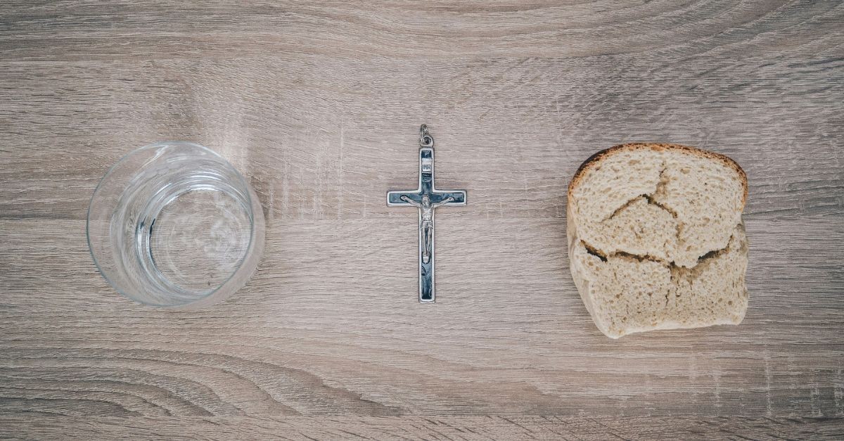 Bread, a crucifix charm and a glass of water; ways to honor God during Lent