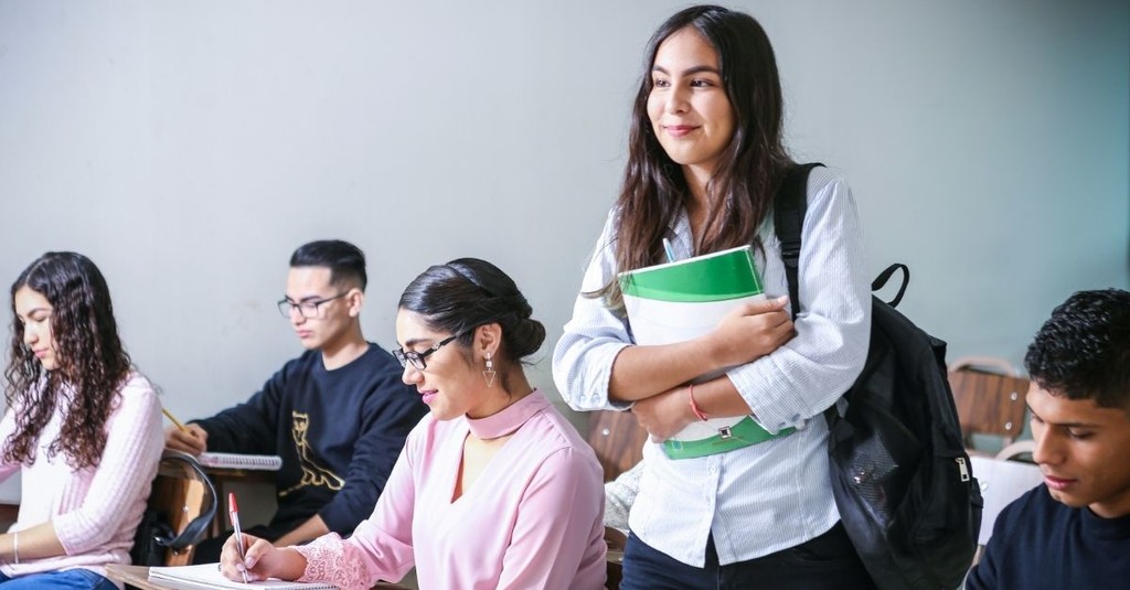 4 Key Things to Consider in the Ten Commandments School Debate